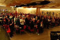 Bild: Ausgelassene Stimmung in der Festhalle