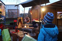 Bild: Weihnachtsmarkt und Eislaufbahn er&ouml;ffnet