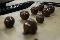 Bild: Backen, Basteln, B&auml;ume schm&uuml;cken - an der Jugendkunstschule und im Weltladen konnte man das heute selbst machen