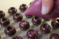 Bild: Backen, Basteln, B&auml;ume schm&uuml;cken - an der Jugendkunstschule und im Weltladen konnte man das heute selbst machen