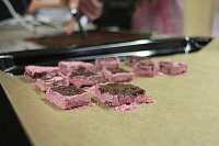 Bild: Backen, Basteln, B&auml;ume schm&uuml;cken - an der Jugendkunstschule und im Weltladen konnte man das heute selbst machen