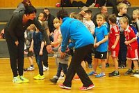 Bild: Nikolaus Spielfest der 1. Klassen