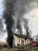 Bild: Lagerhallenbrand in Kleinfurra