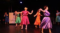 Tanztheater zum Weltfrauentag Bild: Tanztheater zum Weltfrauentag