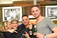 Bild: 30 Minuten feiern