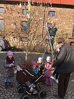 Bild: Osterbaum geschm&uuml;ckt