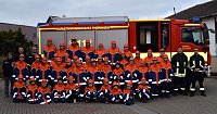 Neue Jacken für den Feuerwehr-Nachwuchs... Bild: Neue Jacken für den Feuerwehr-Nachwuchs...