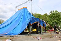 Bild: Zappelini Zelt wird aufgebaut