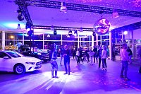 Afterwork-Party im Mercedes-Autohaus Bild: Afterwork-Party im Mercedes-Autohaus