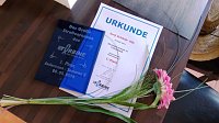 Im Mittelfeld über die Ziellinie Bild: Im Mittelfeld über die Ziellinie