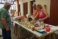Garagenflohmarkt in Niedersachswerfen Bild: Garagenflohmarkt in Niedersachswerfen