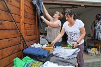 Garagenflohmarkt in Niedersachswerfen Bild: Garagenflohmarkt in Niedersachswerfen