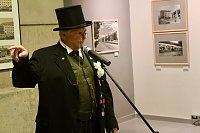 Reich bebildert - die Flohburg zeigt eine Ausstellung zum Wiederaufbau Nordhausens Bild: Reich bebildert - die Flohburg zeigt eine Ausstellung zum Wiederaufbau Nordhausens