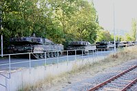 Panzer in Richtung Litauen verladen Bild: Panzer in Richtung Litauen verladen