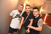 Bild: In den Sonntag hinein wurde in Nordhausen nicht nur auf den Pl&auml;tzen und Stra&szlig;e in der Innenstadt gefeiert, nach dem Ende Altstadtfest-Samstags ging es im Jugendclubhaus weiter... 