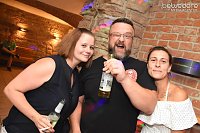 Bild: In den Sonntag hinein wurde in Nordhausen nicht nur auf den Pl&auml;tzen und Stra&szlig;e in der Innenstadt gefeiert, nach dem Ende Altstadtfest-Samstags ging es im Jugendclubhaus weiter... 
