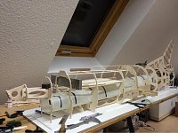 Bild: So entsteht das Modell der Fiat G91 - 3) Durch den kompletten Rumpf f&uuml;hrt der Luftkanal