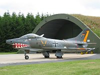 Bild: So entsteht das Modell der Fiat G91 - 9) Danach geht es an das Finish das Vorbild ist eine Fiat des Jagdbombergeschwaders 33 in B&uuml;chel