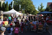 Straßenfest der pro vita Akademie Bild: Straßenfest der pro vita Akademie