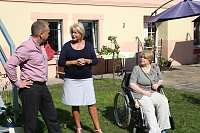 Bild: Zwei H&auml;user ein Dach - aus dem "MeGeHa" und dem "Haus der Kinder" wird das "Haus der Generationen"