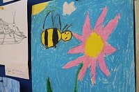 Bild: Zum Bibliothekstag drehte sich alles um flei&szlig;ige Bienen und s&uuml;&szlig;en Honig