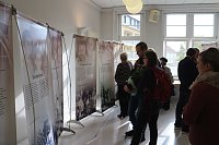 Bild: Das Leben der Anne Frank - Ausstellung im Neuen Rathaus er&ouml;ffnet