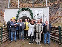 Bild: Besuch aus Nah und Fern in der Langen Wand