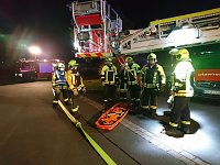 Proben für den Ernstfall: Feuerwehrausbildung in Neustadt Bild: Proben für den Ernstfall: Feuerwehrausbildung in Neustadt