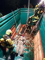 Proben für den Ernstfall: Feuerwehrausbildung in Neustadt Bild: Proben für den Ernstfall: Feuerwehrausbildung in Neustadt