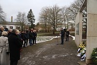 Bild: Gedenken auf dem Ehrenfriedhof