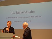 Stürmischer Empfang für Sigmund Jähn Bild: Stürmischer Empfang für Sigmund Jähn