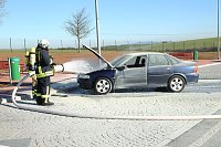 Bild: Auto brannte auf Rastplatz aus