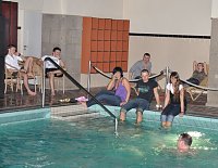 Bild: Tanz im Badehaus