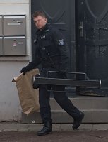 Bild: Mehrere Wohnungen durchsucht