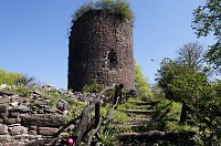 Ostereiersuche auf der Ebersburg Bild: Ostereiersuche auf der Ebersburg