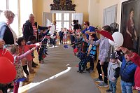 Bild: Hochzeit im Kindergarten