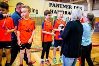 Bild: Handballzwerge im Mittelpunkt