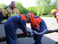 Bild: In den vergangenen zwei Wochen stellten sich insgesamt 33 Jugendfeuerwehrmitglieder in zwei Pr&uuml;fungsdurchg&auml;ngen selbst auf die Probe.