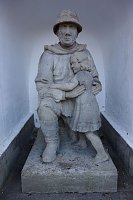 Bild: Sowjetischer Ehrenfriedhof, aufgenommen im M&auml;rz 2019