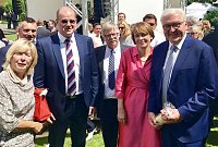 Bild: Nordh&auml;user Ehrenamtler zu Gast auf Schloss Bellevue