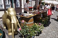 Bild: Hof- und Genussmarkt in der Traditionsbrennerei