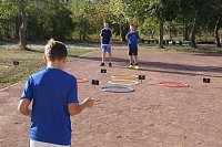 Bild: Die Sch&uuml;ler der Lessing-Schule weihten ihren Sportplatz mit einem gro&szlig;en Sport- und Spielfest ein