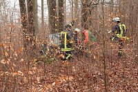 auto im Wald Bild: auto im Wald