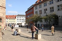 Bild: Demonstrieren unter Corona auf dem Nordh&auml;user Rathausplatz