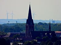 Peter Blei unterwegs am Roten Turm von Pouch Bild: Peter Blei unterwegs am Roten Turm von Pouch