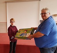 Auszeichung für erfolgreiche "Chemie-Kids" Bild: Auszeichung für erfolgreiche "Chemie-Kids"