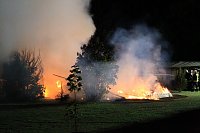Feuer auf dem Campingplatz Bild: Feuer auf dem Campingplatz