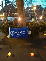 Friedenslicht auf dem Blasii-Kirchplatz Bild: Friedenslicht auf dem Blasii-Kirchplatz