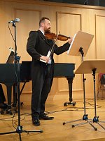 Bild: Artur Hubert bei einem Konzert im Marstall Sondershausen