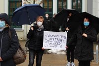 Proteste der Frisörinnung vor dem Nordhäuser Bahnhof Bild: Proteste der Frisörinnung vor dem Nordhäuser Bahnhof